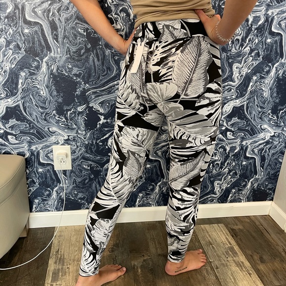 KORAL leggings - Picture 4 of 4